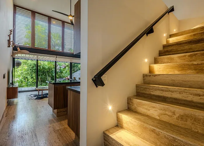 Ground F Htub, Jungle Sanctuary Walkable ! *